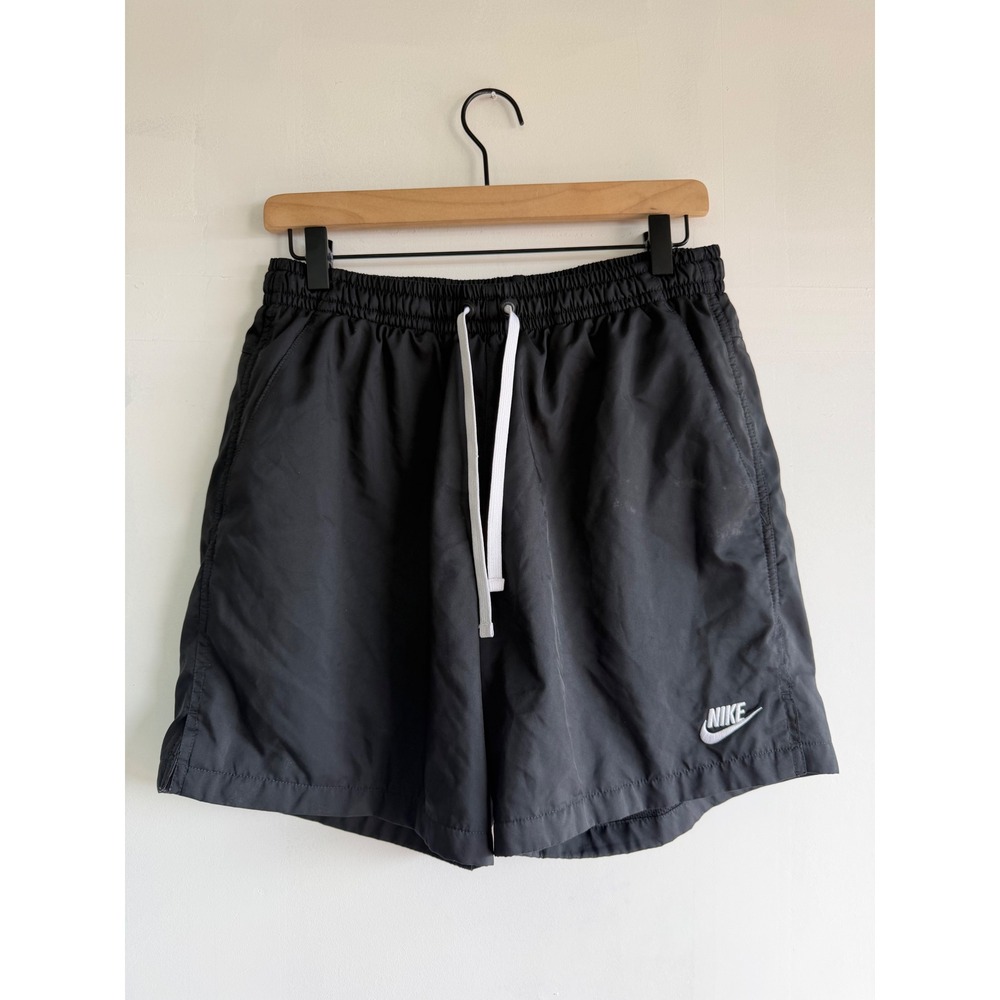 Nike Mens Black Mesh Lined Athletic Shorts Size Medium Drawstring Pockets